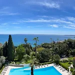 Super Cannes Sea Side 公寓
