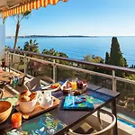 Super Cannes Sea Side 公寓