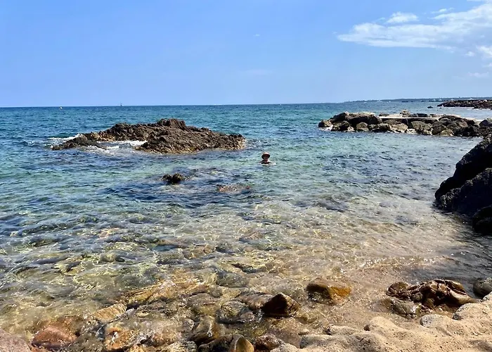 Super Cannes Sea Side *